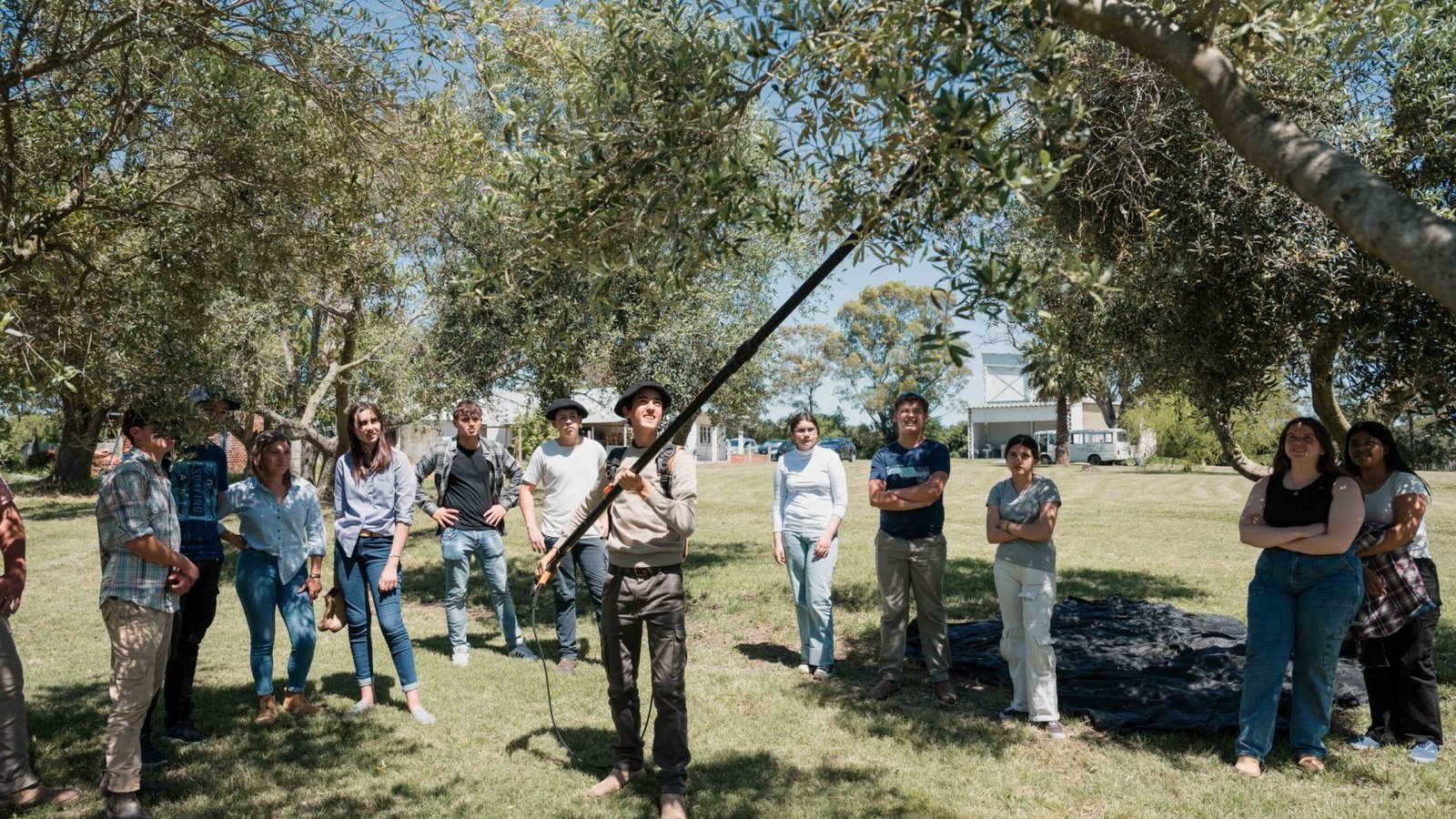 Visita Afine Longo Acto 2024-108